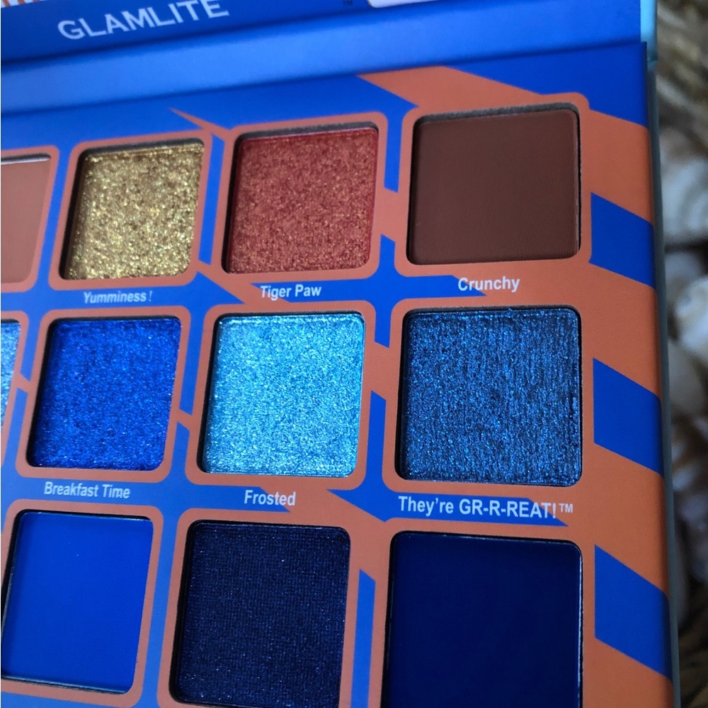 Frosted Flakes Palette - Picture 4 of 4